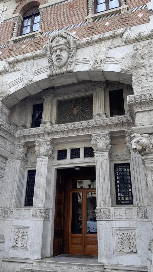 The Queen'S Coffer Roma Exterior foto
